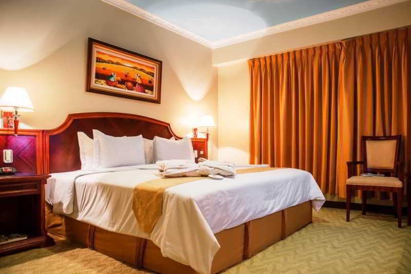 Kingdom Hotel 4*
